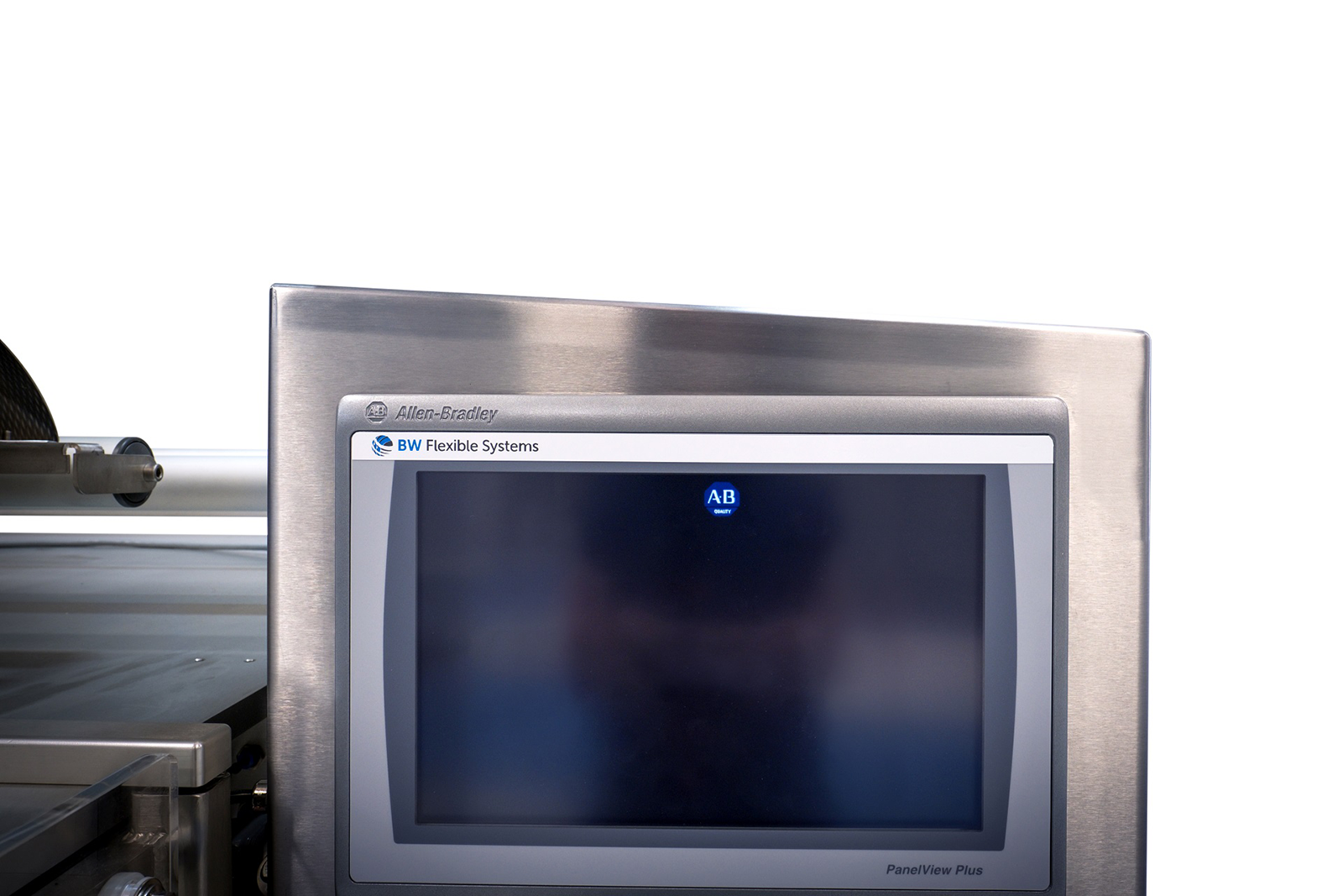CM Verus имеет конструкцию для санитарного применения. На этом изображении показан угловой шкаф CM Verus.